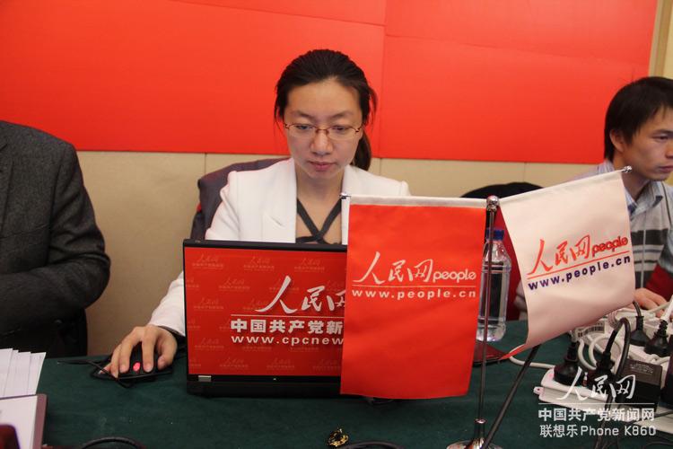 人民網(wǎng)工作臺(tái)（人民網(wǎng)記者 毛雷 攝）