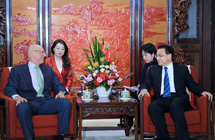 125գˏ(qing)ڱϺϹw(hu)Ҋ(jin)(gu)ǰؔ(ci)L(zhng)ɭ