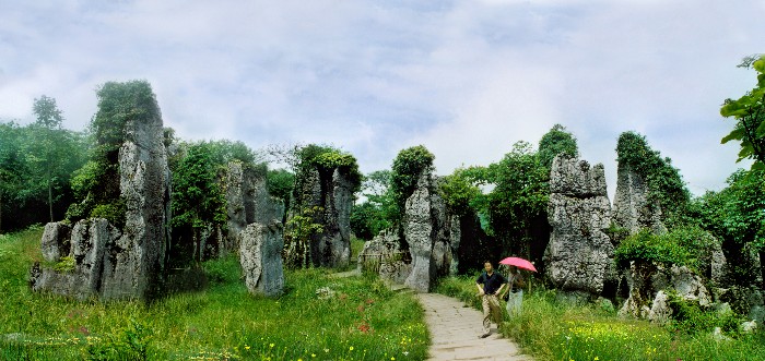 華鎣山春色