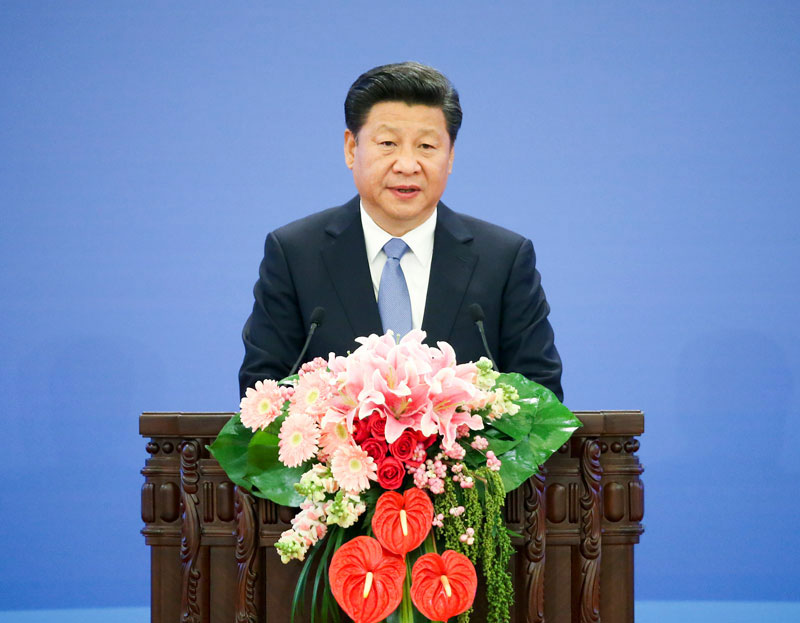 10月16日，2015減貧與發(fā)展高層論壇在北京人民大會(huì)堂舉行。國家主席習(xí)近平出席論壇並發(fā)表題為《攜手消除貧困促進(jìn)共同發(fā)展》的主旨演講。新華社記者 龐興雷 攝