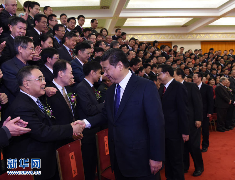 1月9日，2014年度國家科學技術獎勵大會在北京人民大會堂隆重舉行。這是獎勵大會開始前，習近平等黨和國家領導人會見國家科學技術獎獲獎代表。新華社記者 李學仁 攝