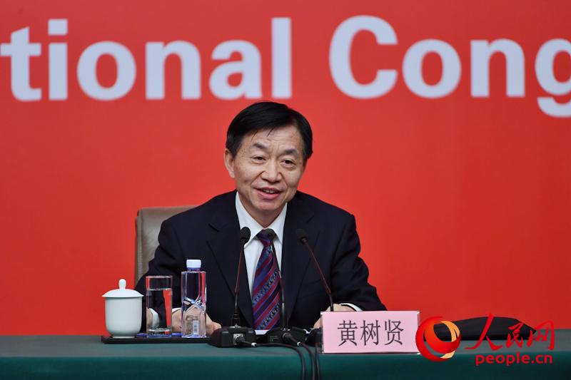 民政部黨組書(shū)記、部長(zhǎng)黃樹(shù)賢介紹情況(人民網(wǎng)記者 于凱攝)