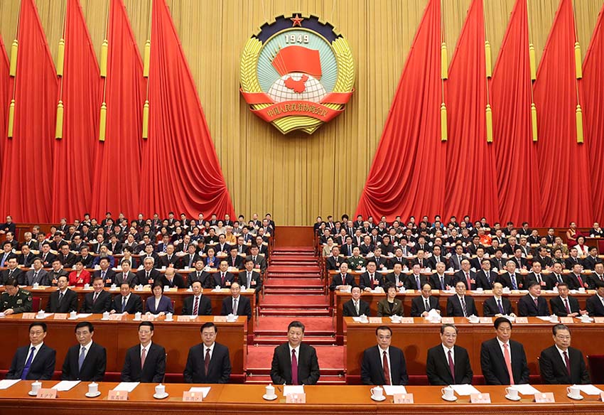 3月15日，中國人民政治協商會議第十三屆全國委員會第一次會議在北京閉幕。這是習近平、李克強、張德江、俞正聲、張高麗、栗戰書、王滬寧、趙樂際、韓正等在主席臺就座。新華社記者 丁林 攝