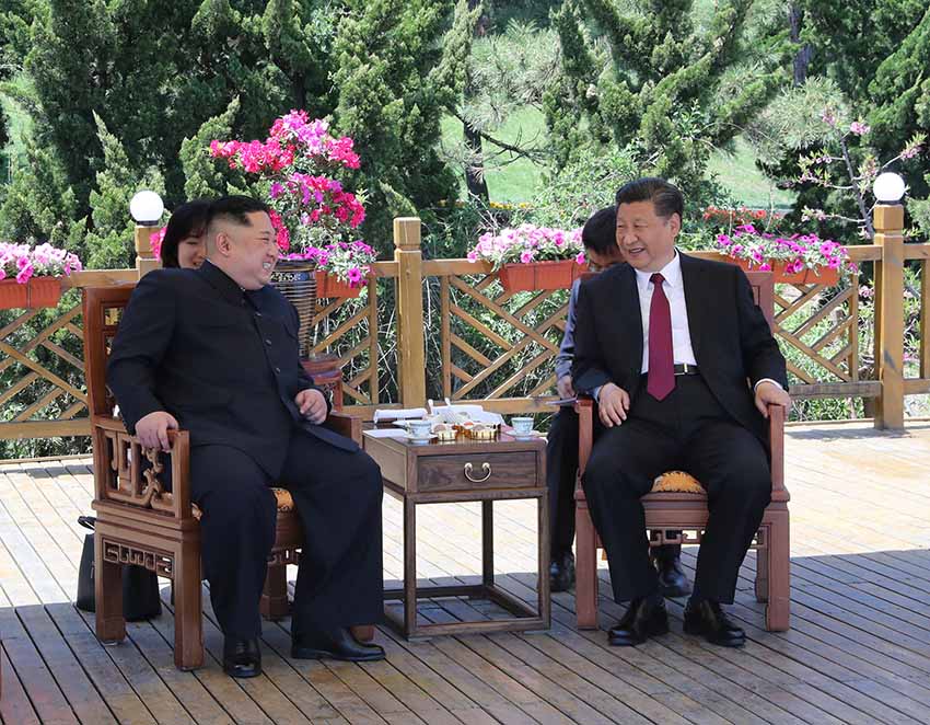 5月7日至8日，中共中央總書記、國家主席習(xí)近平同朝鮮勞動黨委員長、國務(wù)委員會委員長金正恩在大連舉行會晤。 新華社記者 鞠鵬 攝