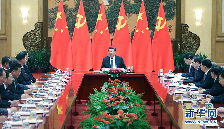 5月16日，中共中央總書記、國家主席習近平在北京會見由朝鮮勞動黨中央政治局委員、中央副委員長樸泰成率領的朝鮮勞動黨友好參觀團。新華社記者 姚大偉 攝