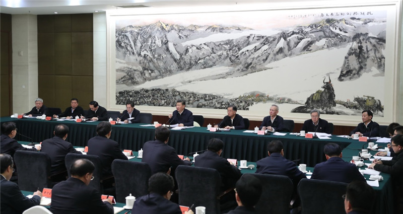 2018年2月12日下午，中共中央總書記、國家主席、中央軍委主席習近平在成都市主持召開打好精準脫貧攻堅戰座談會並發表重要講話。 新華社記者 謝環馳  攝