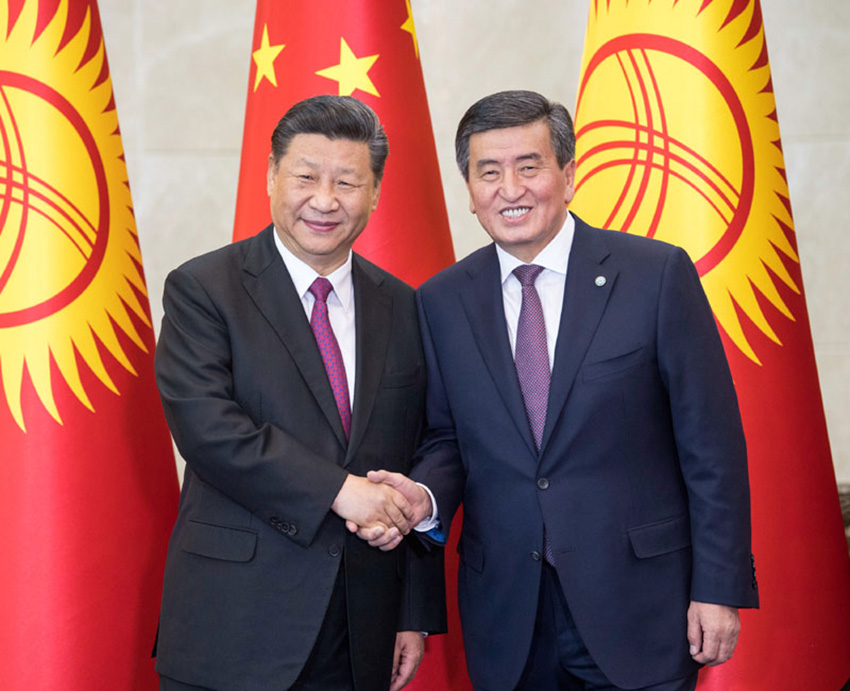 6月13日，國家主席習近平在比什凱克同吉爾吉斯斯坦總統熱恩別科夫會談。 新華社記者 李學仁 攝