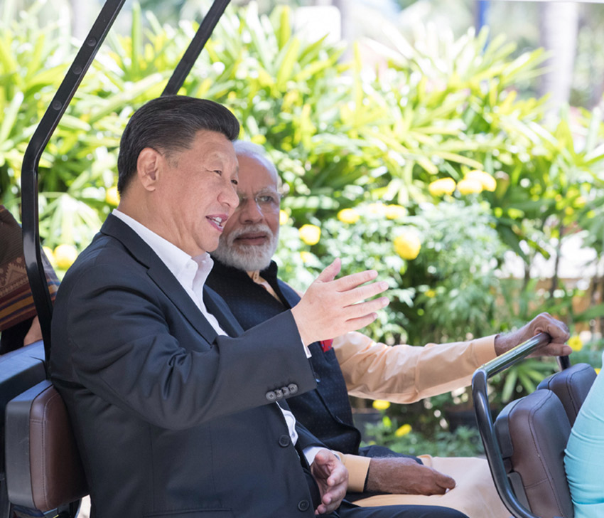 10月12日，國(guó)家主席習(xí)近平在金奈同印度總理莫迪繼續(xù)舉行會(huì)晤。 新華社記者 王曄 攝