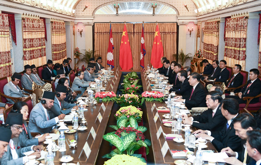 10月12日，國家主席習近平在加德滿都總統府會見尼泊爾總統班達裡。 新華社記者 謝環馳 攝