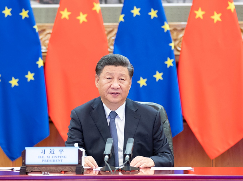 9月14日晚，國家主席習近平在北京同歐盟輪值主席國德國總理默克爾、歐洲理事會主席米歇爾、歐盟委員會主席馮德萊恩共同舉行會晤，會晤以視頻方式舉行。新華社記者 李濤 攝