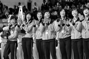 弘揚(yáng)新時(shí)代女排精神 為中華崛起拼搏