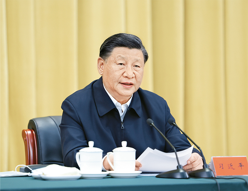 2023年6月2日，中共中央總書記、國(guó)家主席、中央軍委主席習(xí)近平在北京出席文化傳承發(fā)展座談會(huì)並發(fā)表重要講話。 新華社記者 鞠鵬/攝