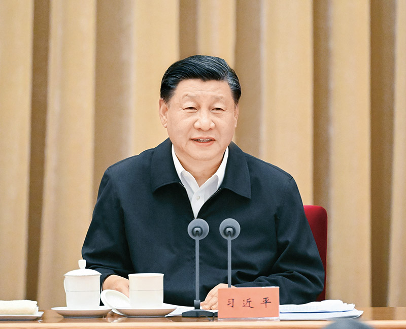 2023年7月17日至18日，全國生態(tài)環(huán)境保護(hù)大會(huì)在北京召開。中共中央總書記、國家主席、中央軍委主席習(xí)近平出席會(huì)議並發(fā)表重要講話。 新華社記者 饒愛民/攝