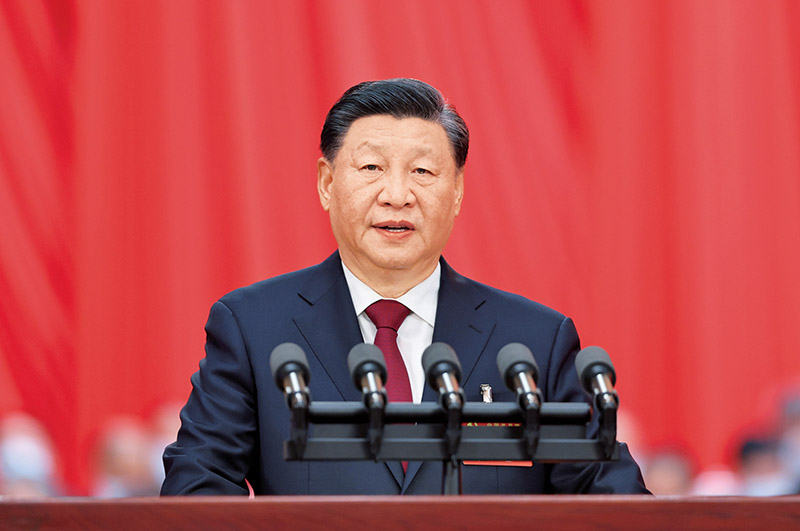 2022年10月16日，中國共產(chǎn)黨第二十次全國代表大會在北京人民大會堂開幕。習(xí)近平代表第十九屆中央委員會向大會作報告。 新華社記者 姚大偉/攝