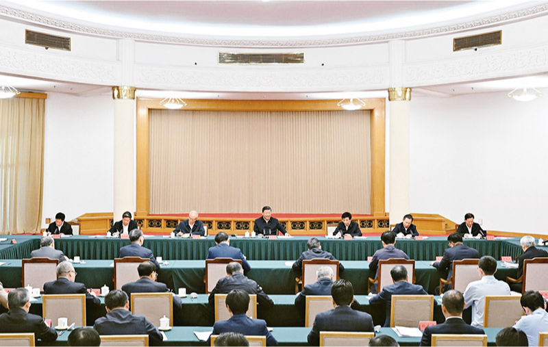 　2024年5月23日下午，中共中央總書記、國家主席、中央軍委主席習近平在山東省濟南市主持召開企業和專家座談會並發表重要講話。 新華社記者 謝環馳/攝
